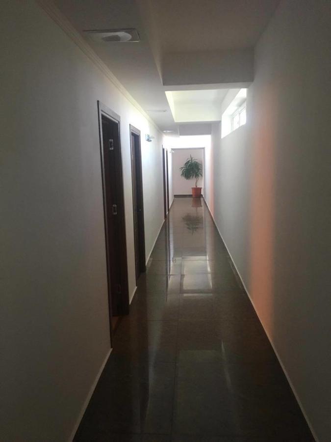 Hotel Dinastia Pitesti Exterior photo